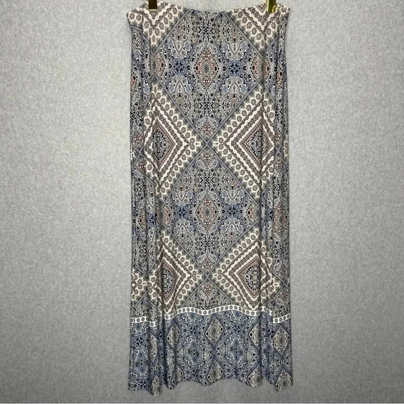 Chico’s Blue and Neural Printed Column Maxi Shirt - Picture 4 of 9